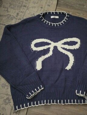 TALULAH Navy Blue Crewneck Sweater with White Bow Motif